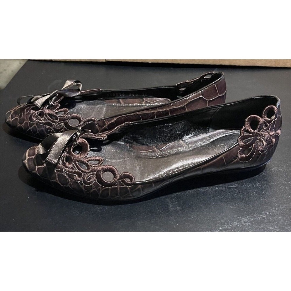 Giorgio Armani Brown Vero Cuoio Made In Italy Flats Women’s Size EU 36